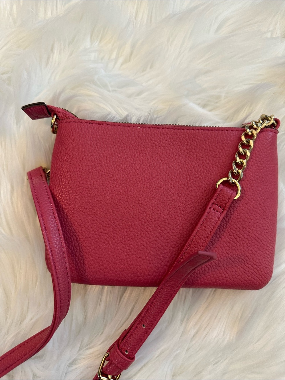 Like New Nanette Lepore Raspberry Pink Vegan Leather Crossbody Gold Chain - Picture 13 of 13